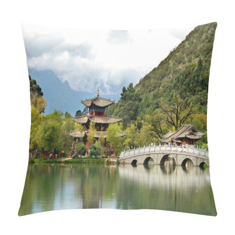 Personality  The Chinese Pagoda And The Bridge Across The Lake Pillow Covers