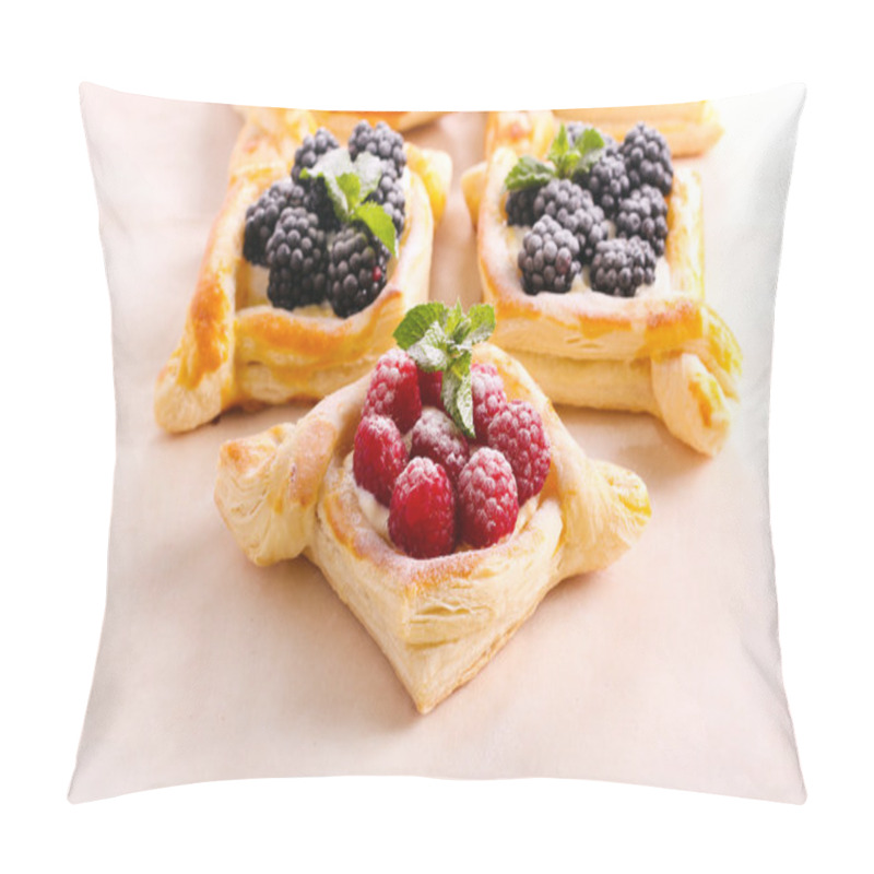 Personality  Puff Pastry Cakes With Cream Filling Pillow Covers