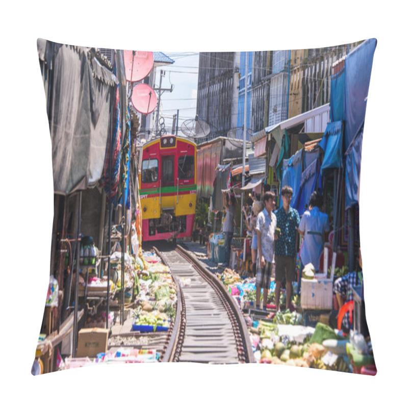 Personality  Samut Songkhram, Thailand-SEP 12,2017: The Famous Railway Market Or Folding Umbrella Market At Maeklong, Thailand, One Of Famous Market Landmark In Thailand. Pillow Covers