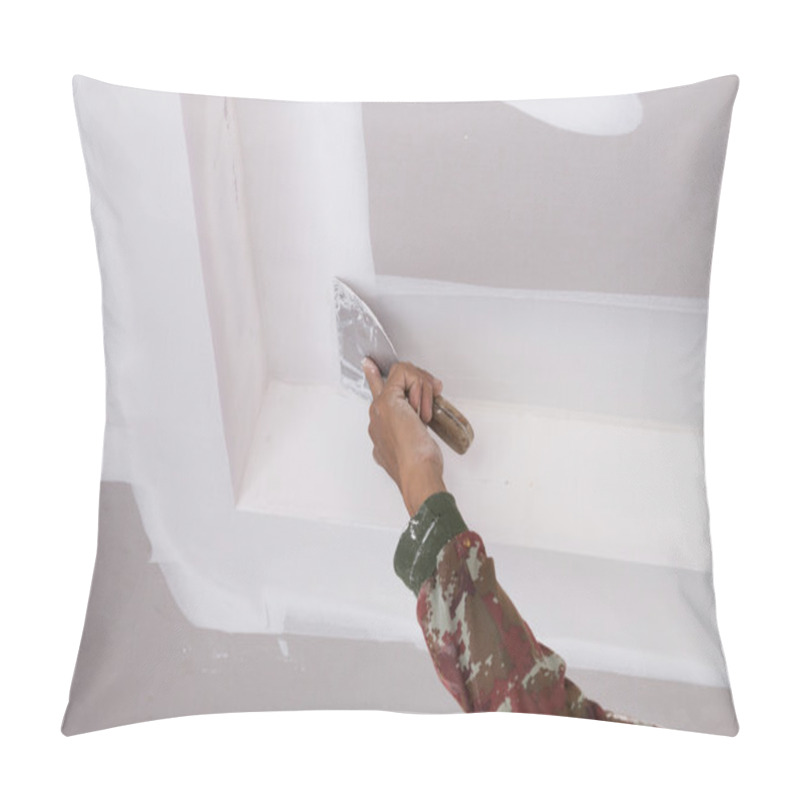 Personality  Hand Of Worker Using Gypsum Plaster Ceiling Joints Pillow Covers