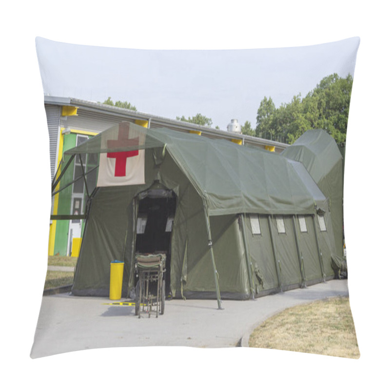 Personality  MUNSTER / GERMANY - JUNE 16, 2018: German Military Field Hospital Stands On A Plate During Open Day In A Barrack Pillow Covers