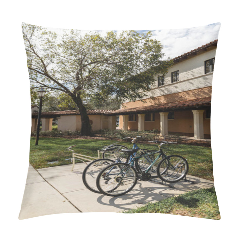 Personality  Bicycles And Green Tree Near Luxurious House In Miami Pillow Covers