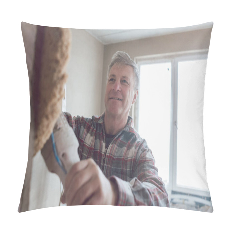 Personality  Plasterer Smoothing Interior Wall Of New Homes With Machine Pillow Covers