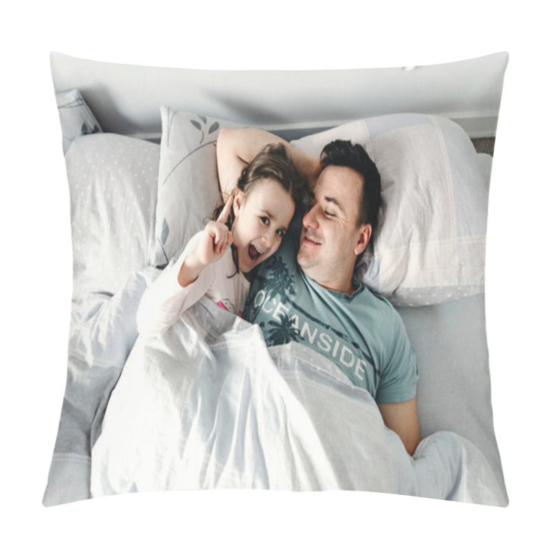 Personality  Dad And Daughter Are Smiling And Smiling Joyfully,father With A Child After Sleep Fooling Around In Pajamas,dad Tickles Baby,a Happy Family,dad With Daughter In The Morning Pillow Covers