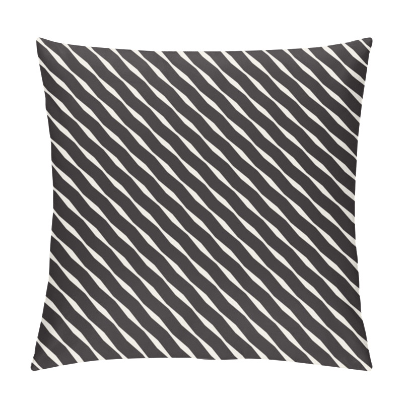 Personality  Vector Seamless Black And White Hand Drawn Wavy Lines Pattern Pillow Covers