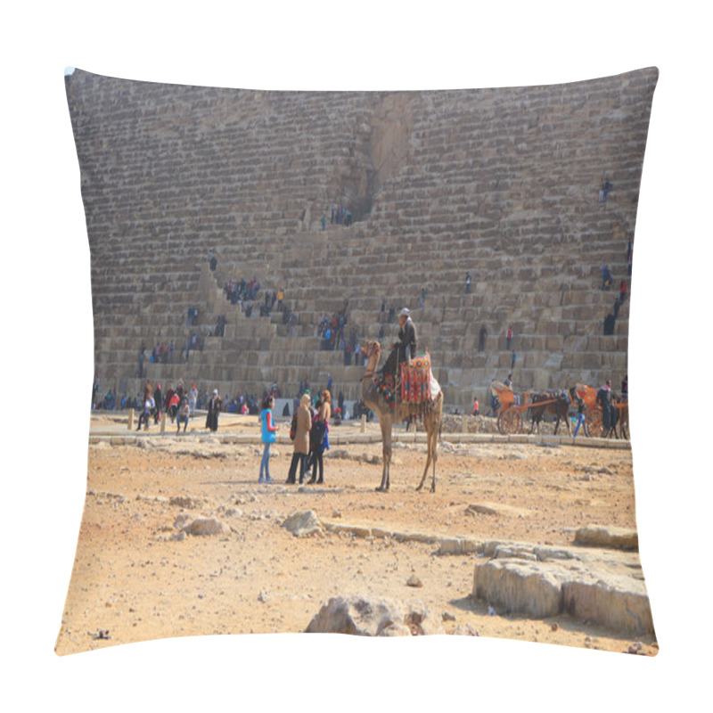 Personality  The Grand Pyramid Pillow Covers