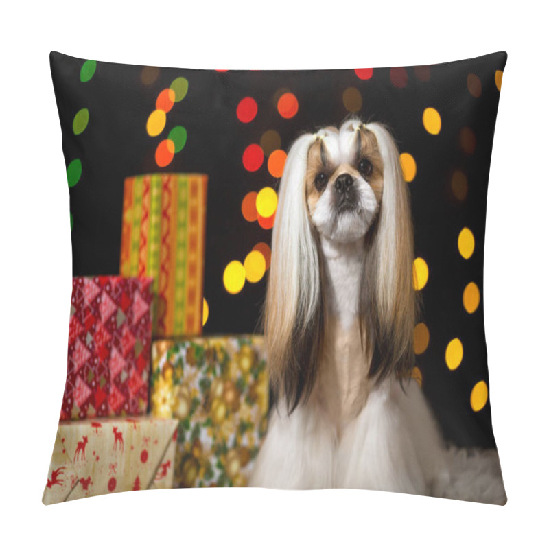 Personality  Beautiful Shih-tzu Dog With Christmas Presents And Bokeh Pillow Covers