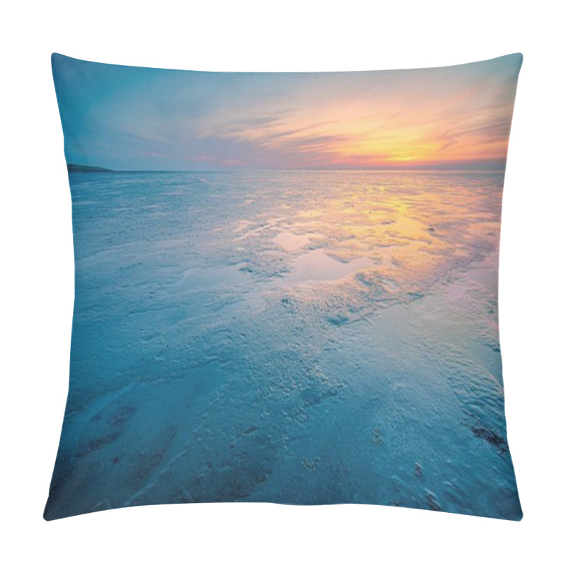 Personality  An Amazing Shot Of A Seascape During A Cold Weather On Sunset Background Pillow Covers