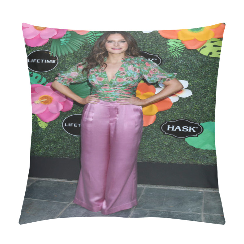 Personality  Lifetime TV Summer Luau Pillow Covers