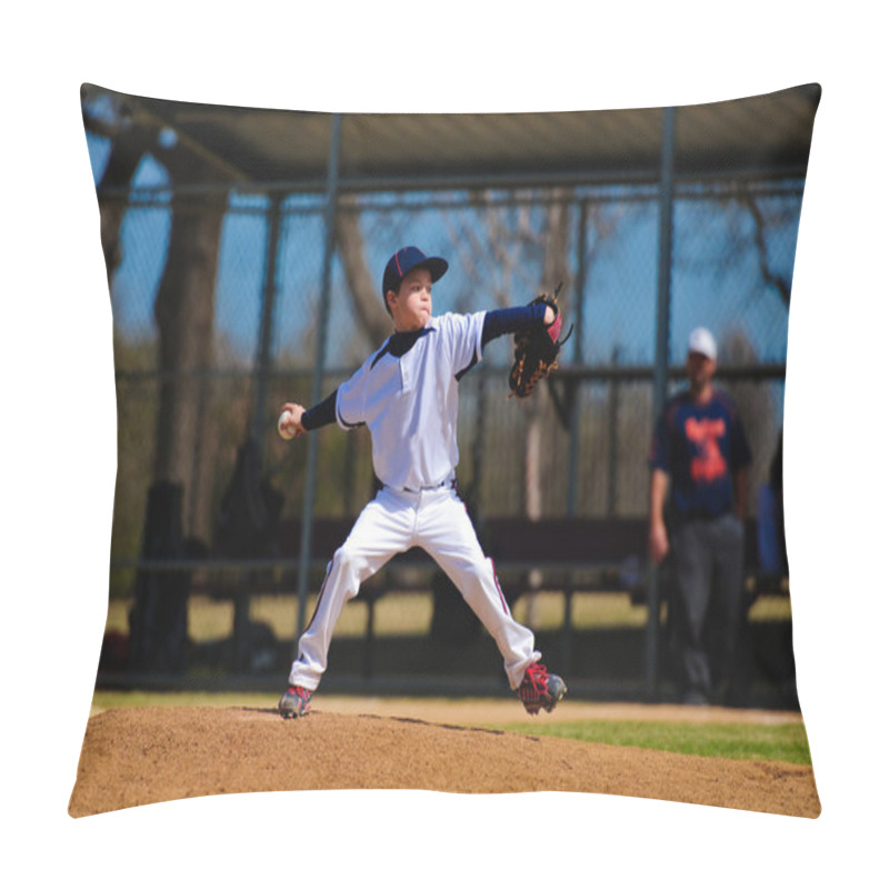 Personality  Baseball Pitcher Throwing Ball To The Batter Pillow Covers