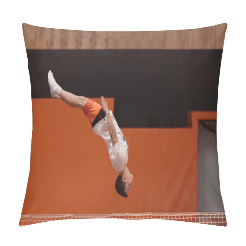 Personality  Young Athlete On The Trampoline In Graceful Flight. Pillow Covers