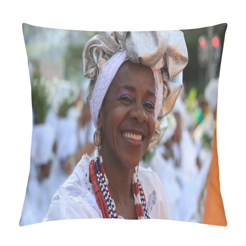 Personality  Salvador, Bahia, Brazil - January 24, 2016: Members Of The Baianas Cultural Group Are Seen During A Cultural Event In The City Of Salvador. Pillow Covers