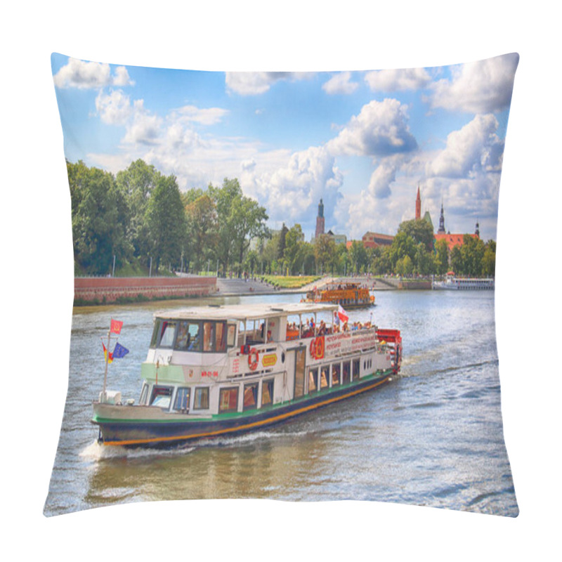 Personality  WROCLAW, POLAND - AUGUST 14, 2017: Wroclaw Old Town. Cathedral Island (Ostrow Tumski) Is The Oldest Part Of The City. Odra River, Boats And Historic Buildings On A Summer Day. Pillow Covers