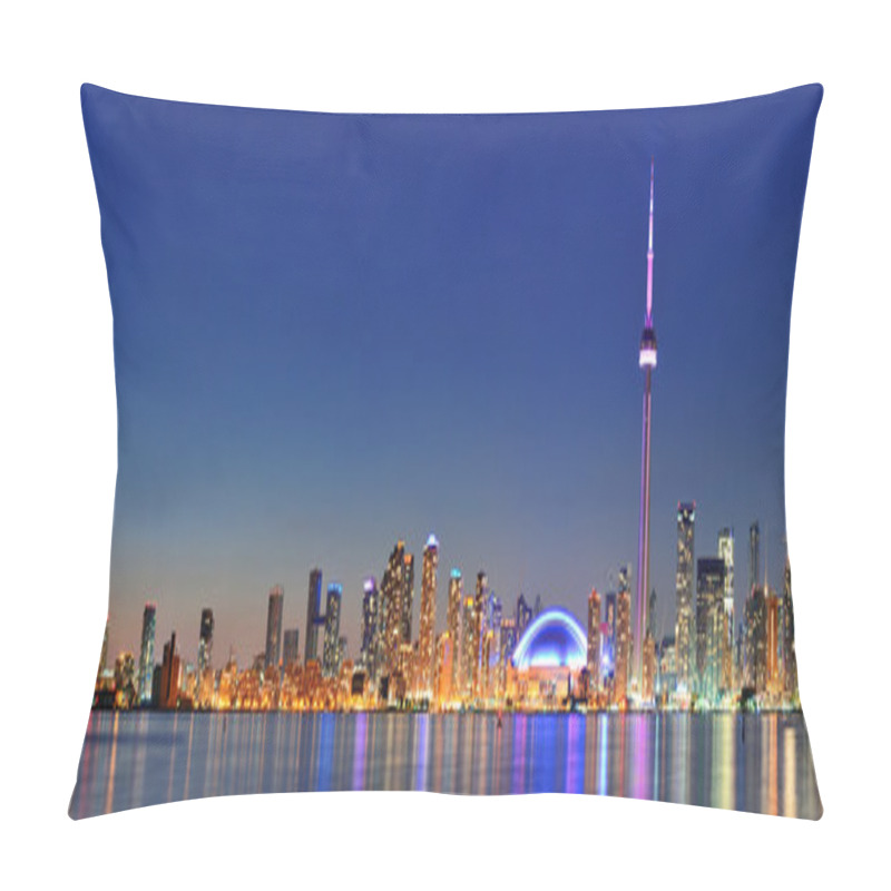 Personality  Toronto Canada Skyline  At Night Pillow Covers