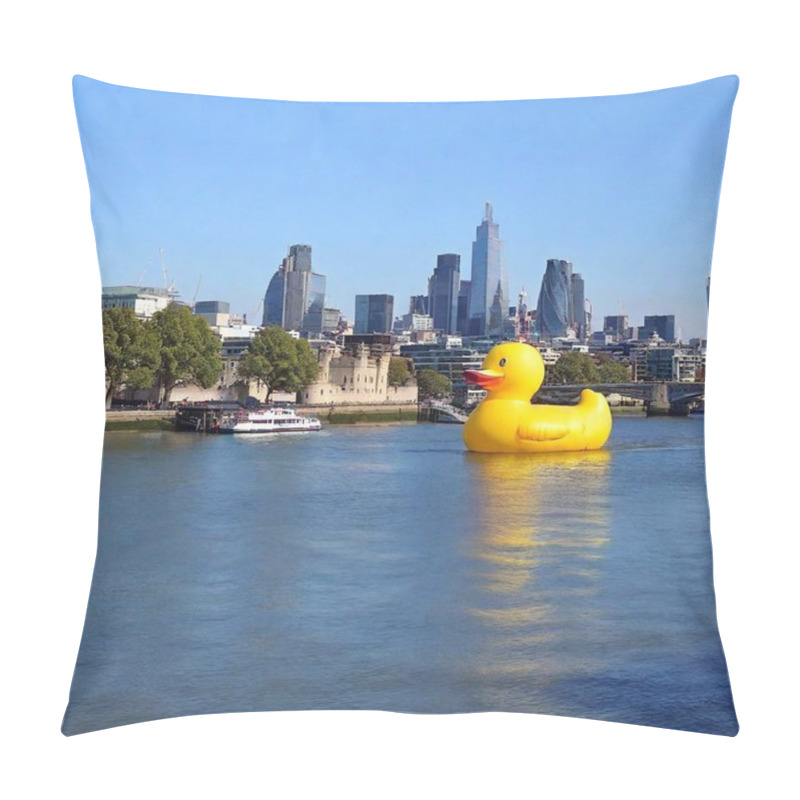 Personality  Giant, Inflatable Bath Duck Floating In The Thames River Near London's Tower Bridge. The Oversized Yellow Duck Towers Over The Water, Its Glossy Surface Reflecting The Sunlight As It Drifts Majestically Beneath The Iconic Bridge. Pillow Covers