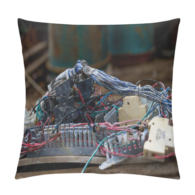 Personality  Close-up Of Industrial Waste Garbage In An Abandoned Factory Workshop Pillow Covers