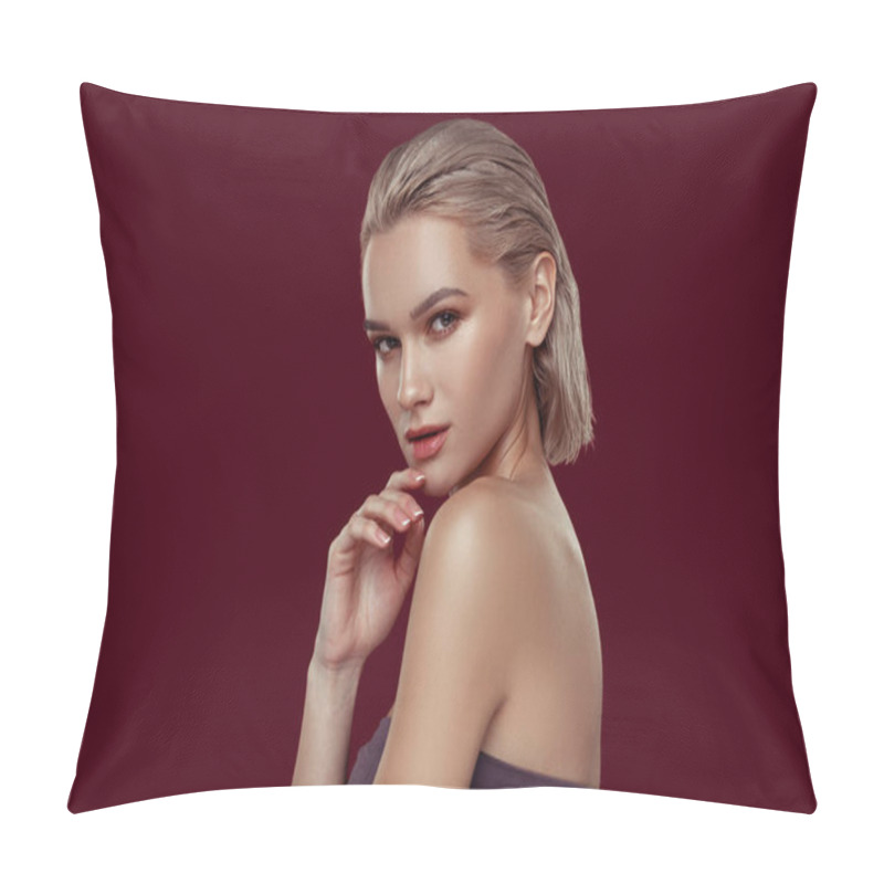 Personality  Young Photo Model With Beautiful Face Posing For Photographer Pillow Covers