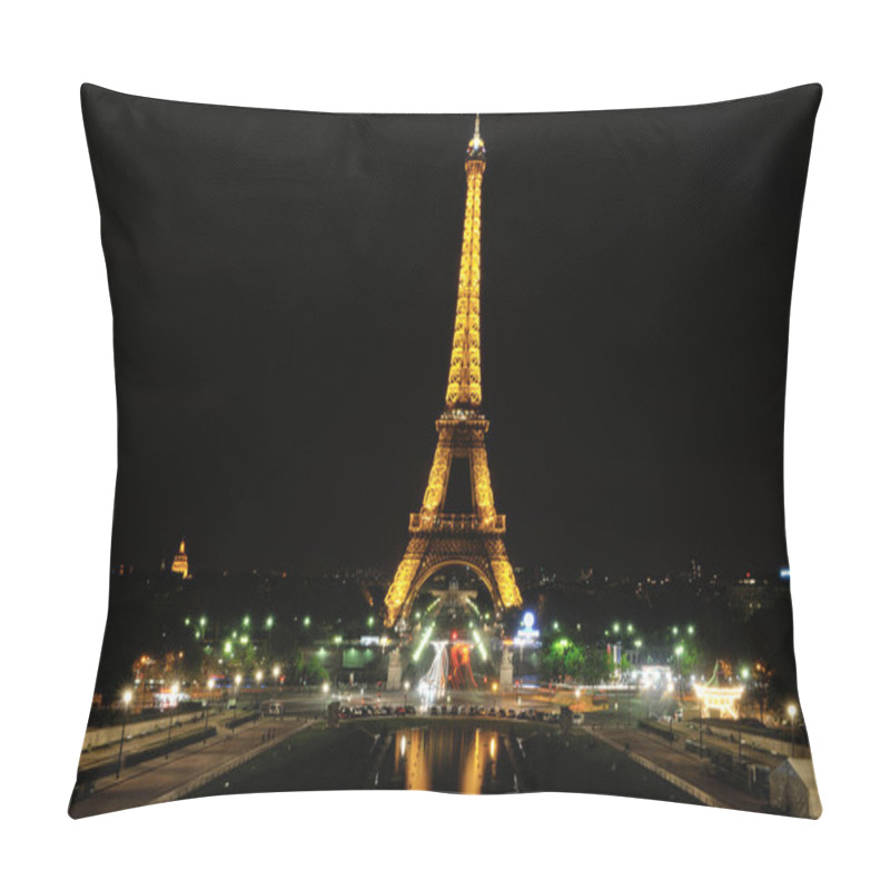 Personality  Eiffet Tower In Paris At Night Pillow Covers