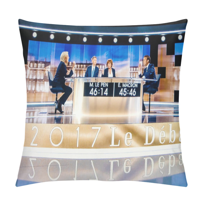 Personality  Emmanuel Macron Debating Live At French Television With Marine Le Pen Pillow Covers