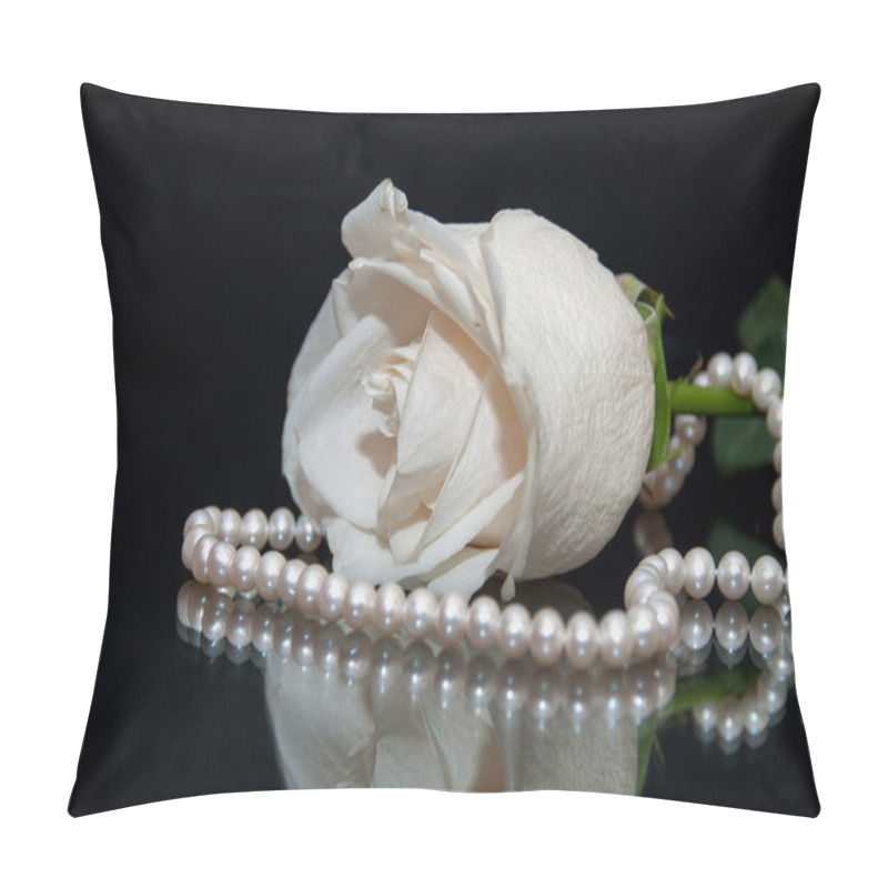 Personality  White Rose Pearl Black Background Pillow Covers