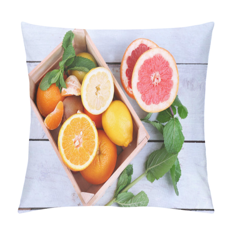 Personality  Fresh Citrus Fruits With Green Leaves In Wooden Box Pillow Covers