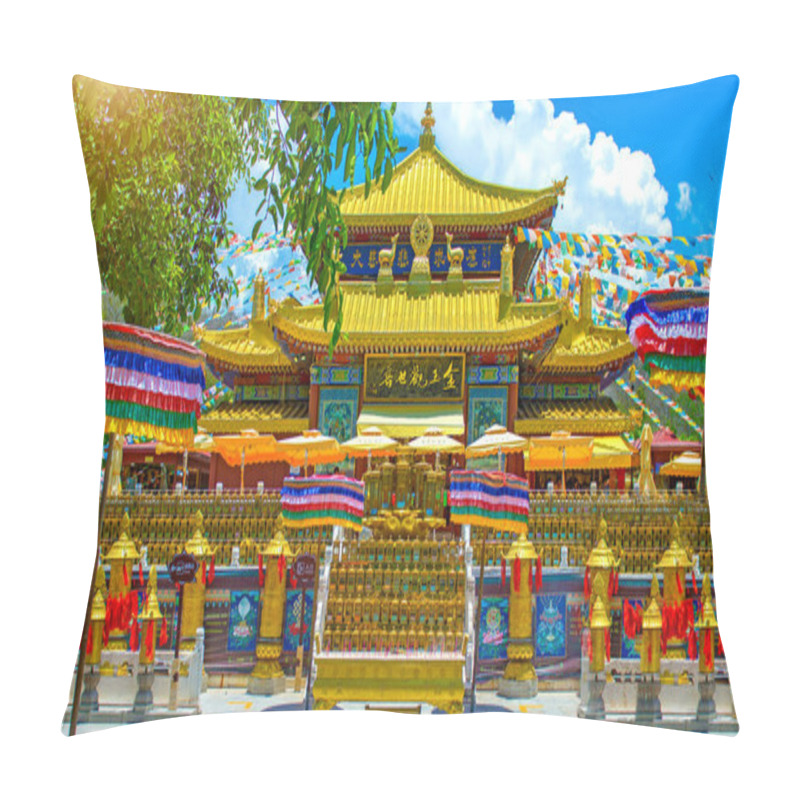 Personality  Buddhist Park, Open Space, Many Statues And Beautiful Places On The Island Of Sanya. Pillow Covers