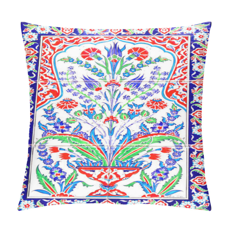 Personality  Traditional Turkish Floral Ornament On Tiles Pillow Covers