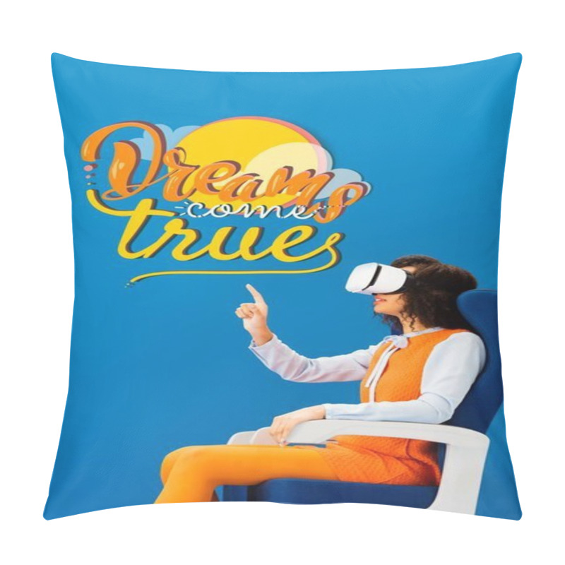 Personality  Side View Of African American With Vr Headset Pointing With Finger At Dreams Come True Illustration On Blue Background Pillow Covers