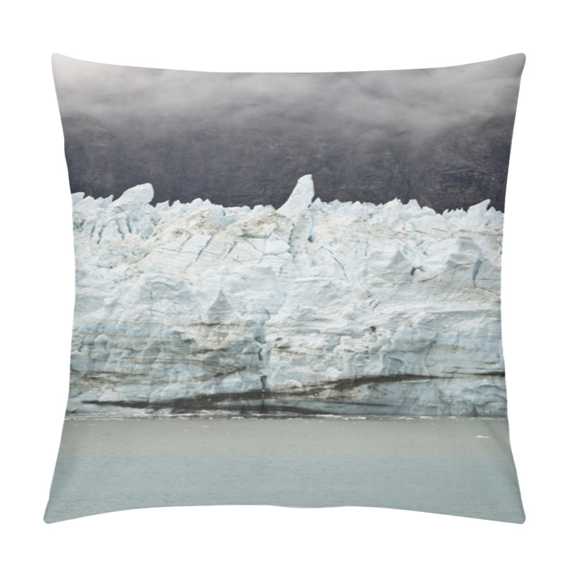 Personality  Alaska - Johns Hopkins Glacier Pillow Covers