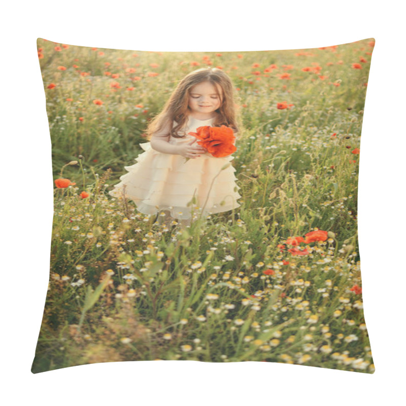 Personality  Girl On The Field With Poppies Pillow Covers