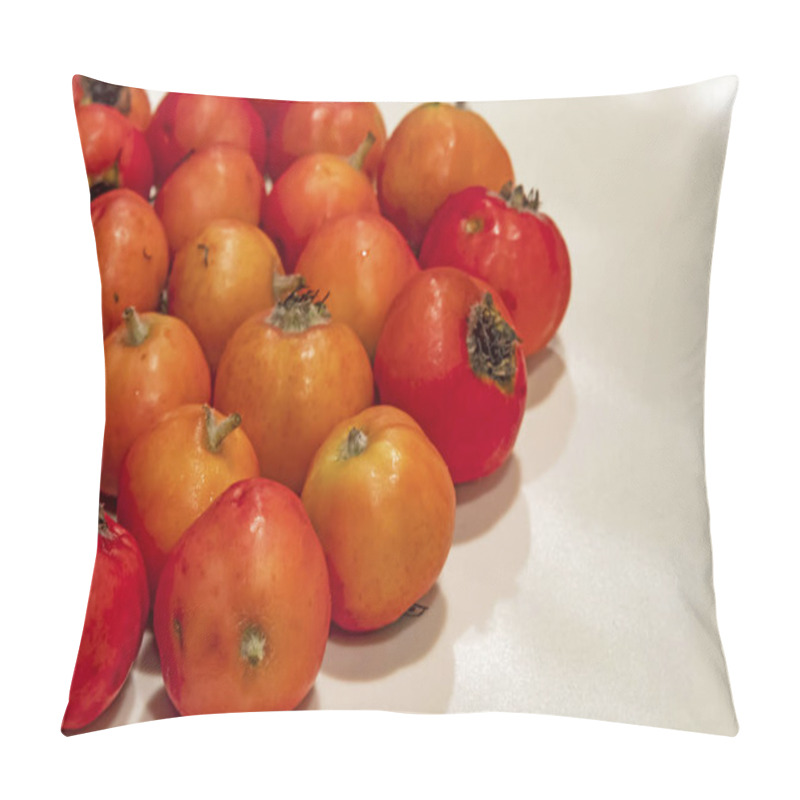 Personality  Close Up Hawthorn Fruits In Plate On White Background. Pillow Covers