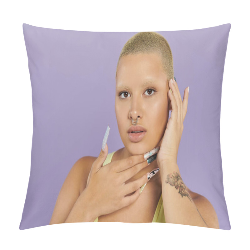 Personality  A Young Bald Woman Showcases Vibrant Fashion With Expressive Gestures And Stylish Nails. Pillow Covers