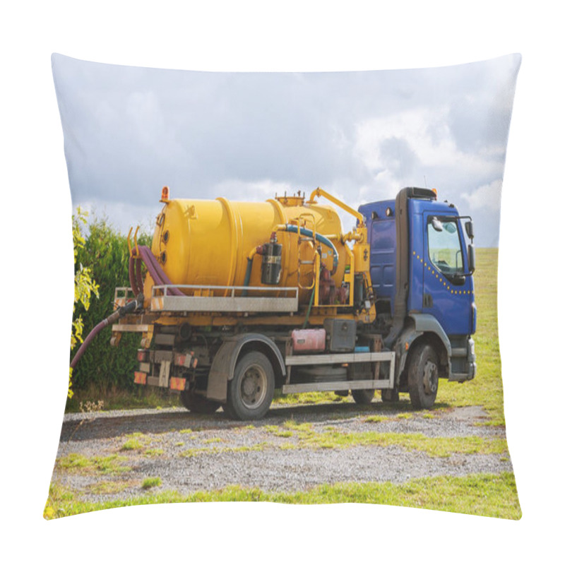 Personality  Sewage Tank Truck. Sewer Pumping Machine. Septic Truck Pillow Covers