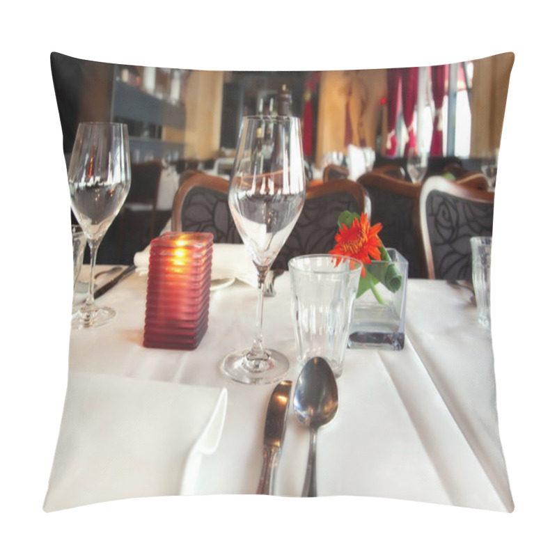 Personality  Table In Restaurant Pillow Covers