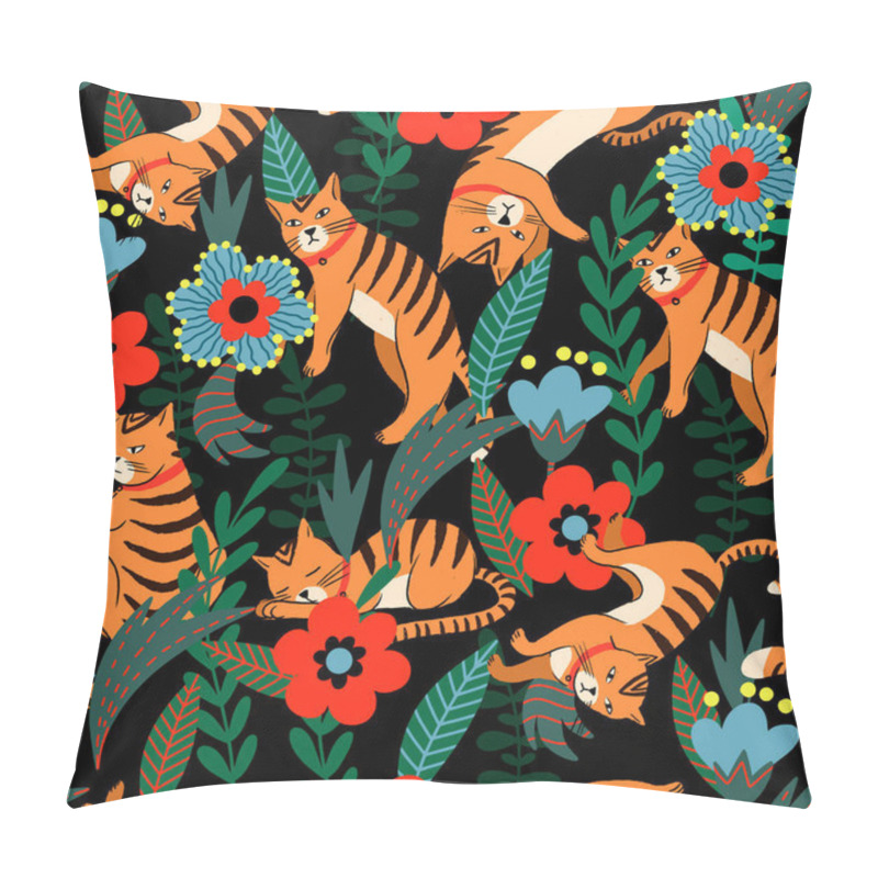 Personality  Seamless Pattern With Tiger And Flowers. Vector. Pillow Covers