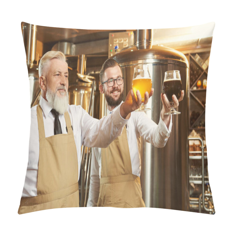 Personality  Specialists Looking At Glasses Of Beer. Pillow Covers