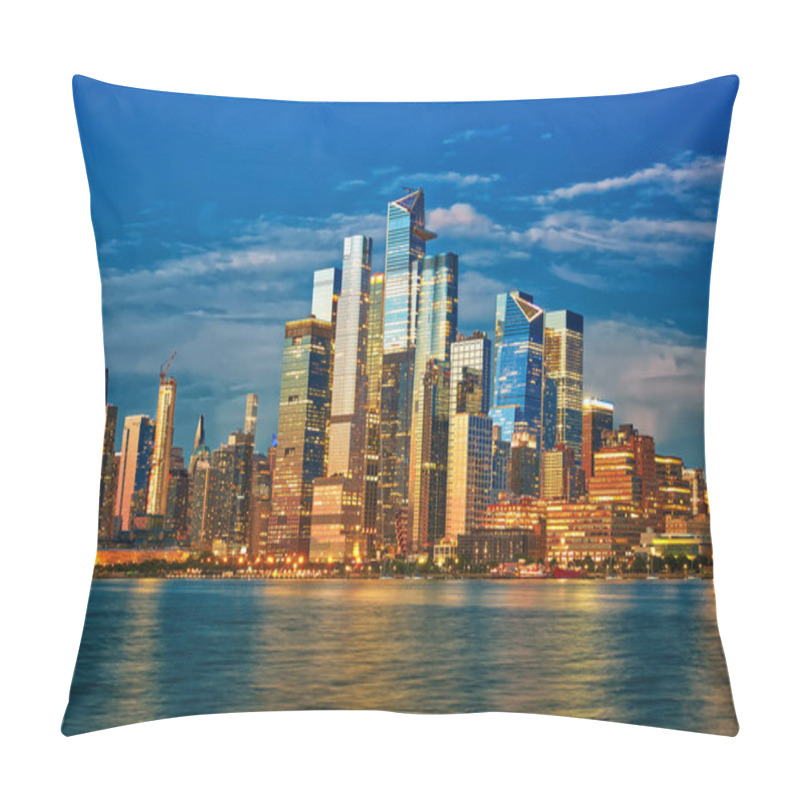 Personality  Midtown Manhattan And Hudson Yards Skyscrapers At Dusk, New York Pillow Covers