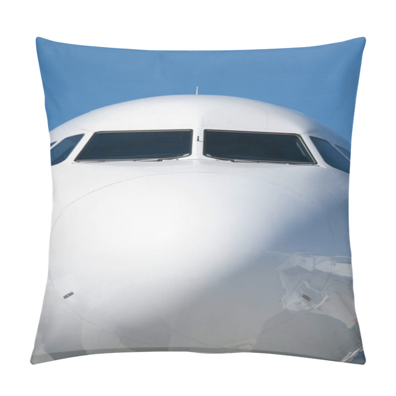 Personality  Airbus A321-231(WL) Passenger Plane Close Up View Pillow Covers