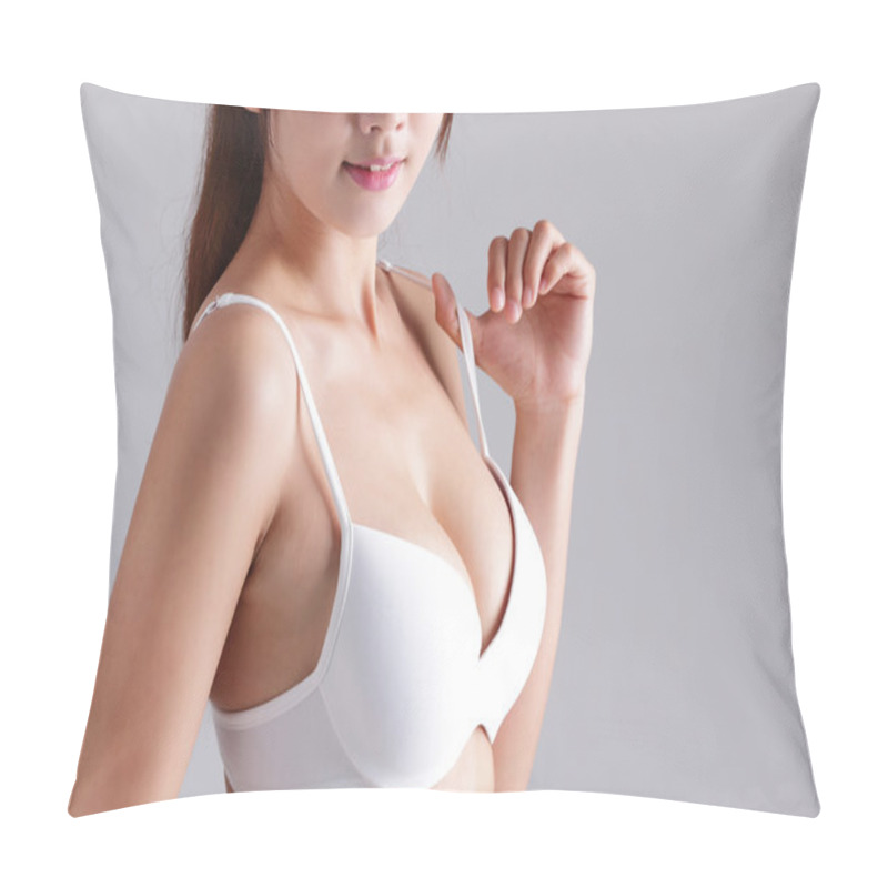 Personality   Young Woman Wearing  Bra Pillow Covers