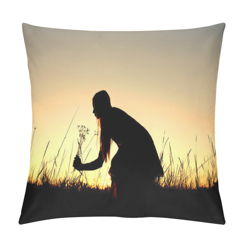 Personality  Silhouette Of Woman Picking Wildflowers In Meadow At Sunset Pillow Covers