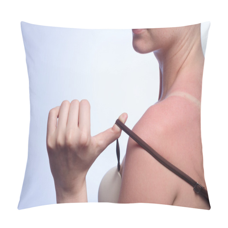 Personality  Tanned Skin In The Sun Pillow Covers