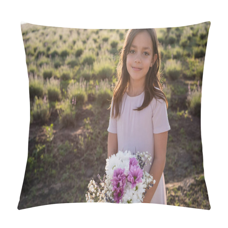 Personality  Brunette Girl With Bouquet Looking At Camera In Green Field Pillow Covers