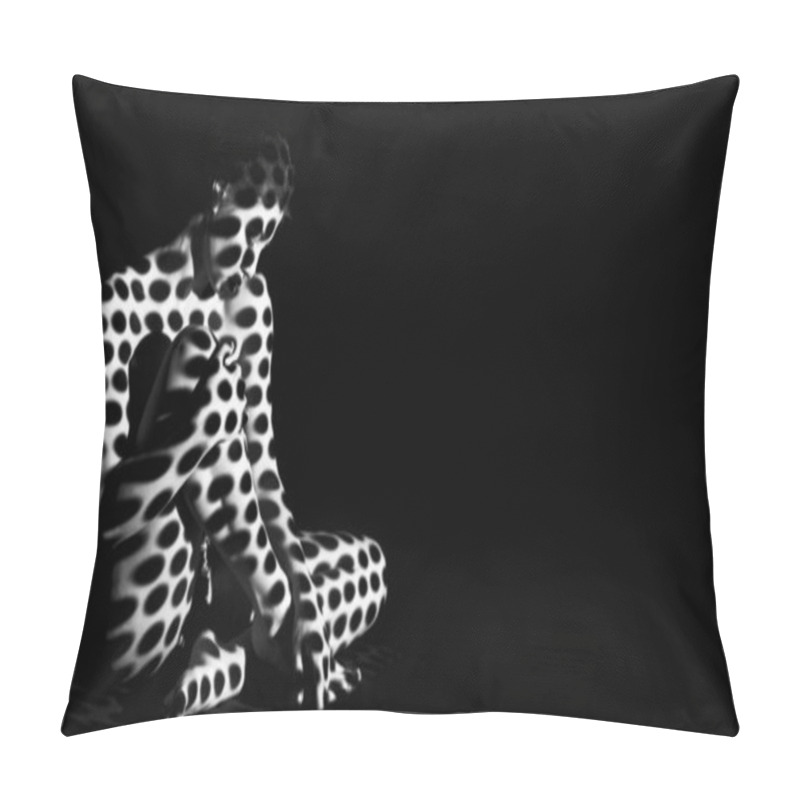 Personality  Nude Woman Sitting On Floor With Light And Shadow Pattern On Body Pillow Covers