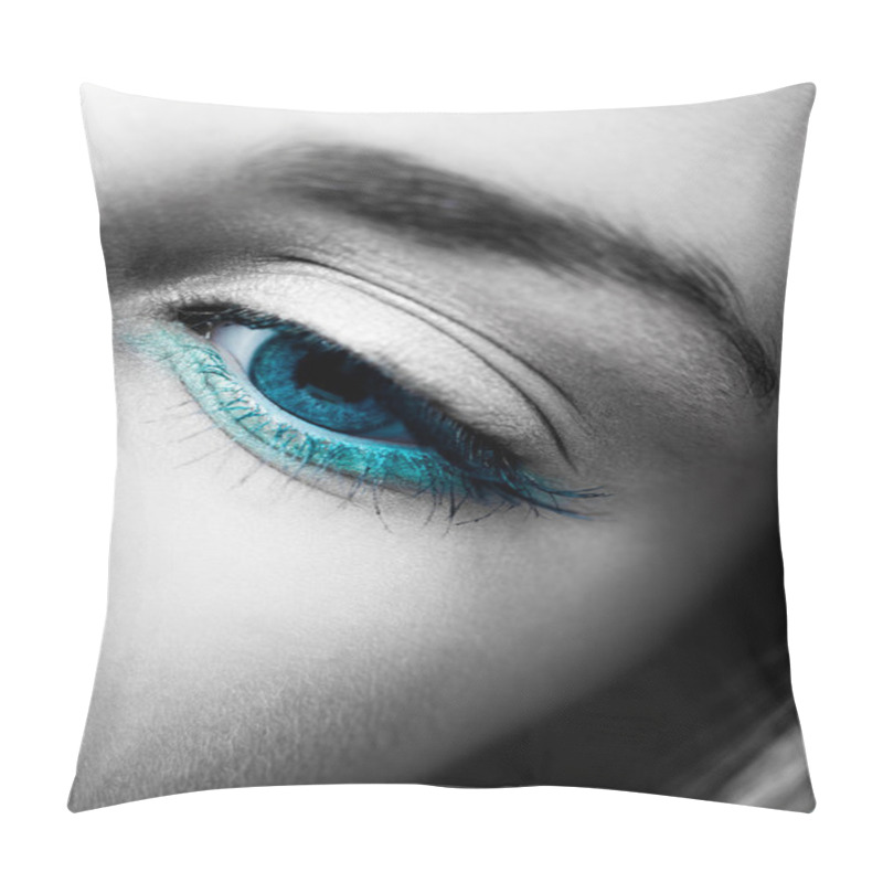 Personality  Blue Eye Pillow Covers