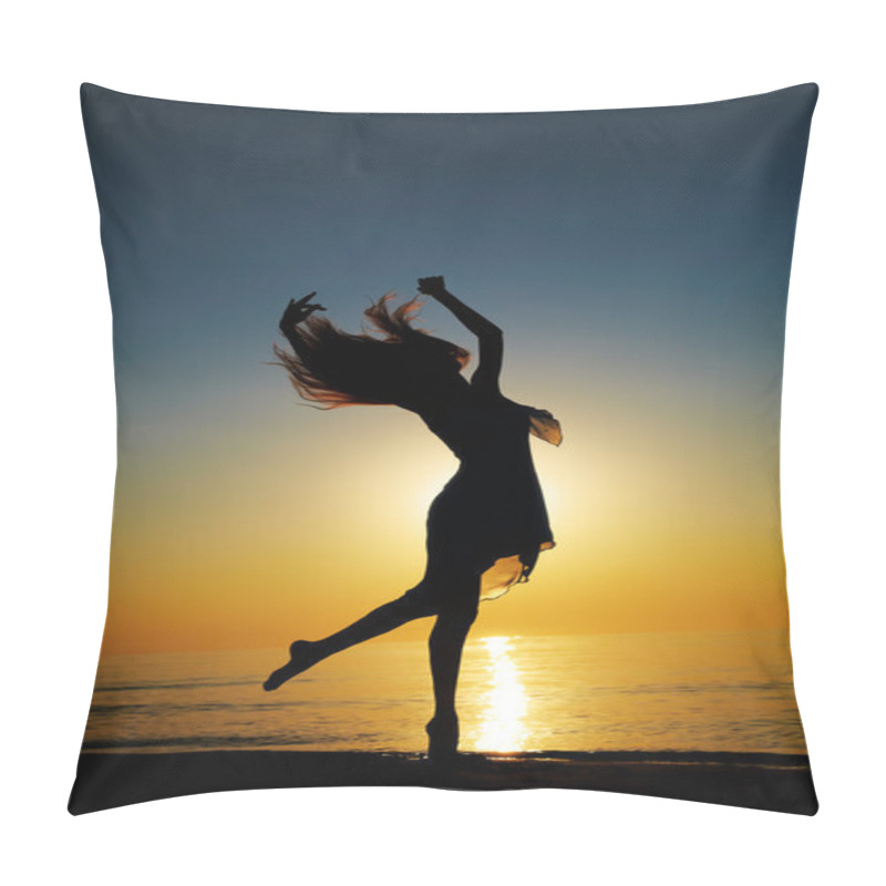 Personality  Dance At Sunset Pillow Covers