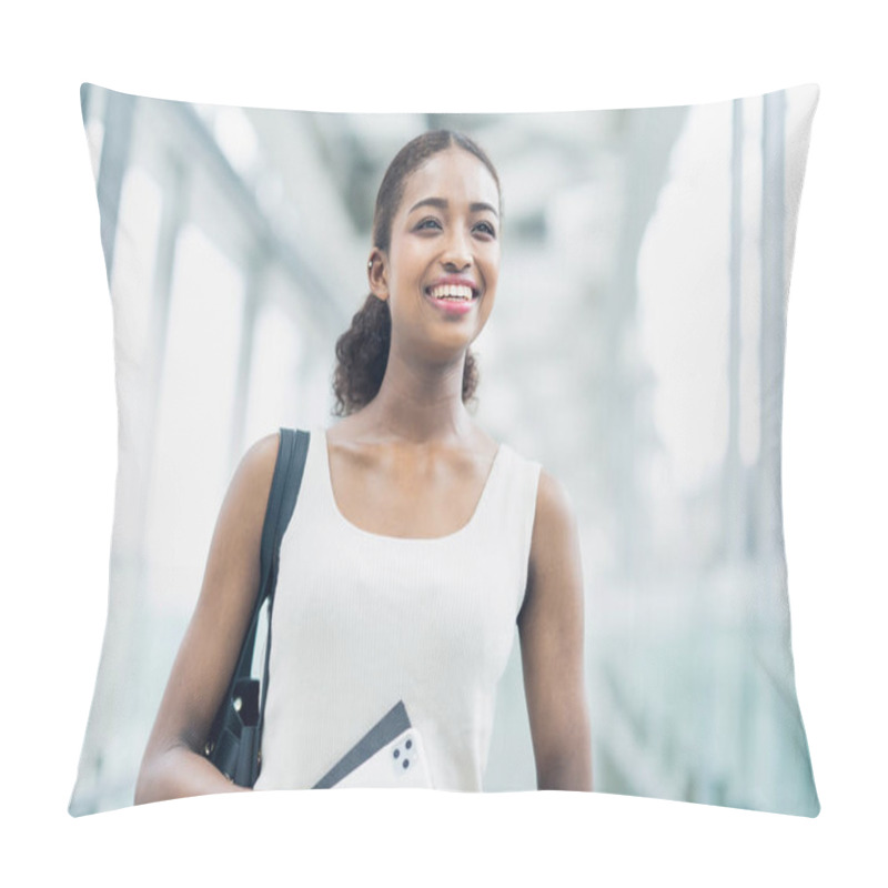 Personality  Portrait Of An Attractive Young Business Woman With A Smiling Face Pillow Covers