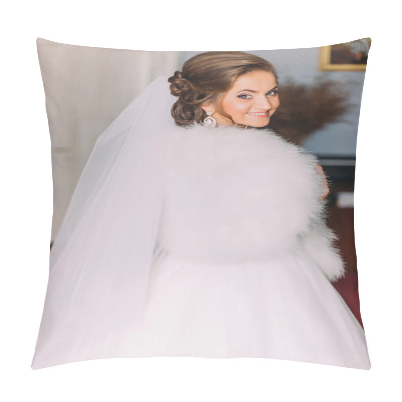 Personality  Happy Smiling Blonde Bride From Back In White Dress, Veil And Fur Boa Indoors Pillow Covers