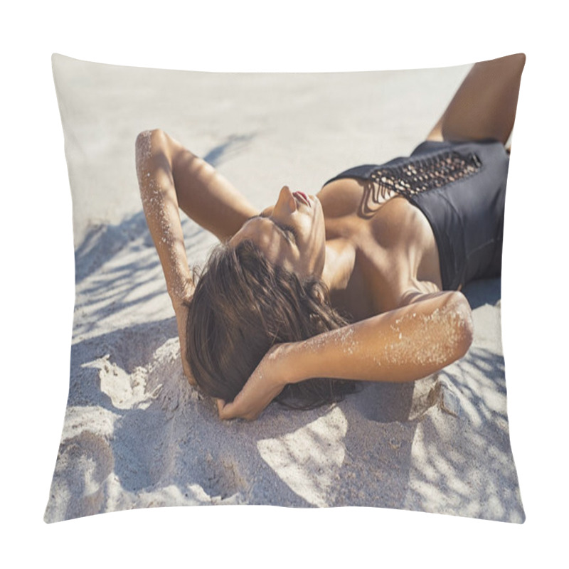 Personality  Woman Relaxing Under The Palms Pillow Covers