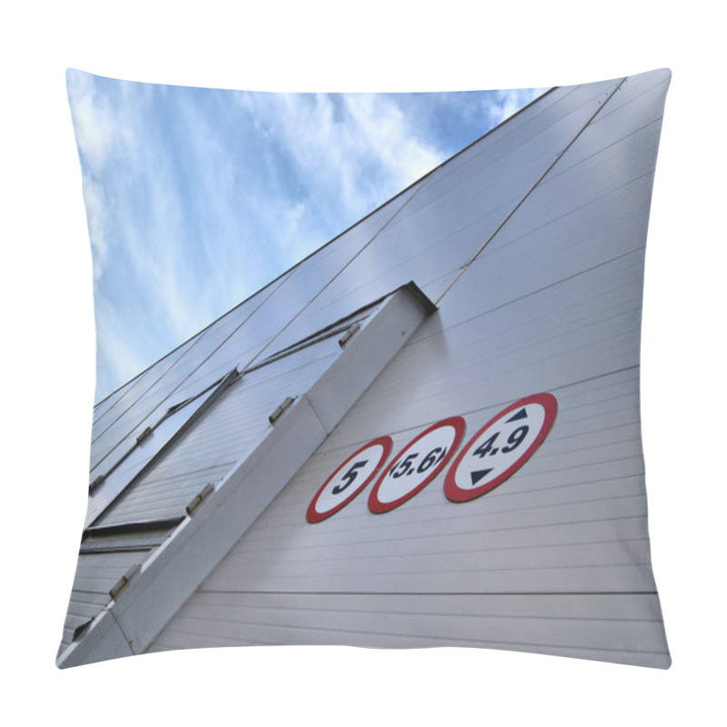 Personality  Industrial Warehouse Pillow Covers