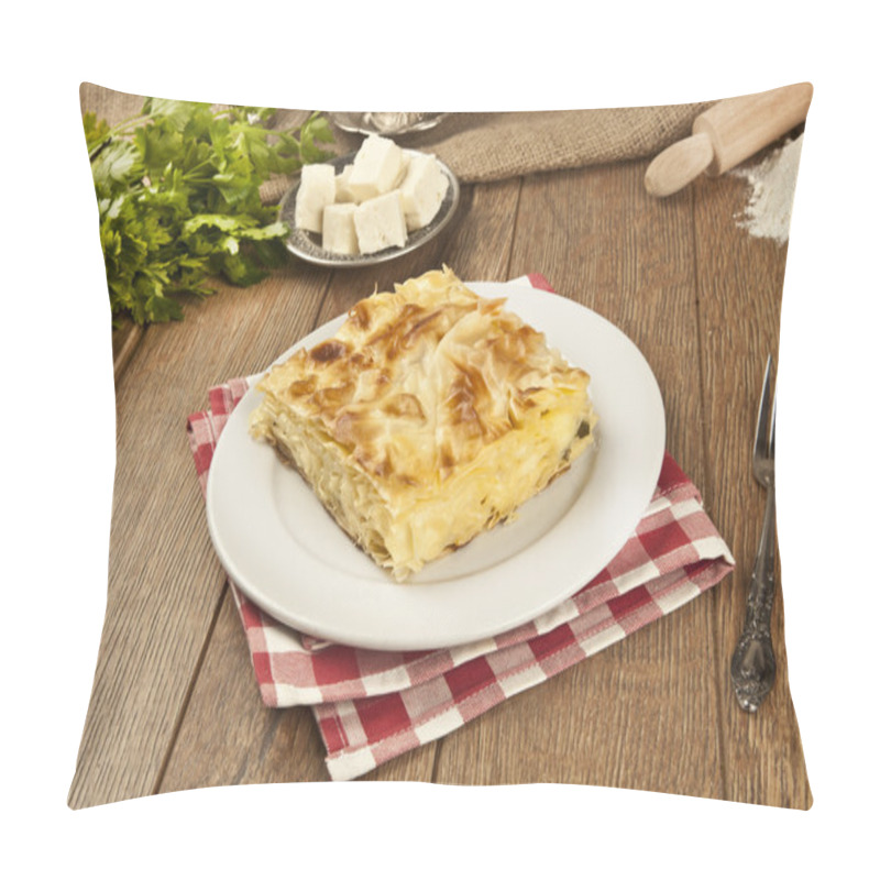 Personality  Turkish Style Meat And Cheese Stuffed Filo Dough Borek Served Su Boregi Pillow Covers